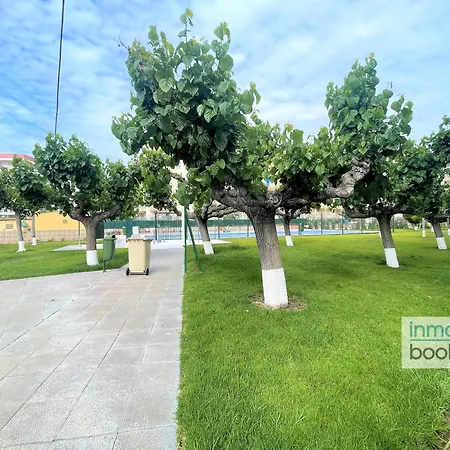 Apartment Pineda 3 ,climatizado,piscina Y A 130m De La Playa